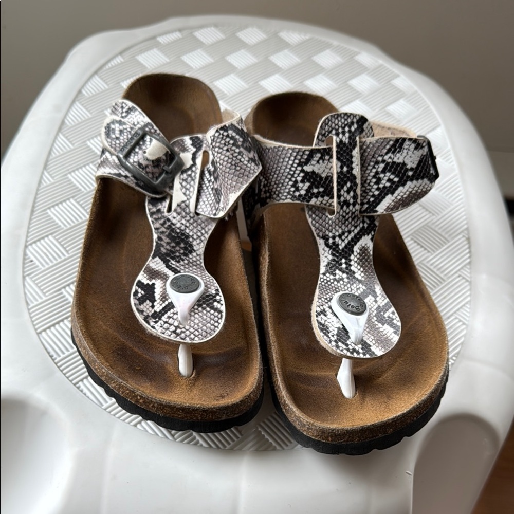 Stylish Snake Print Sandals